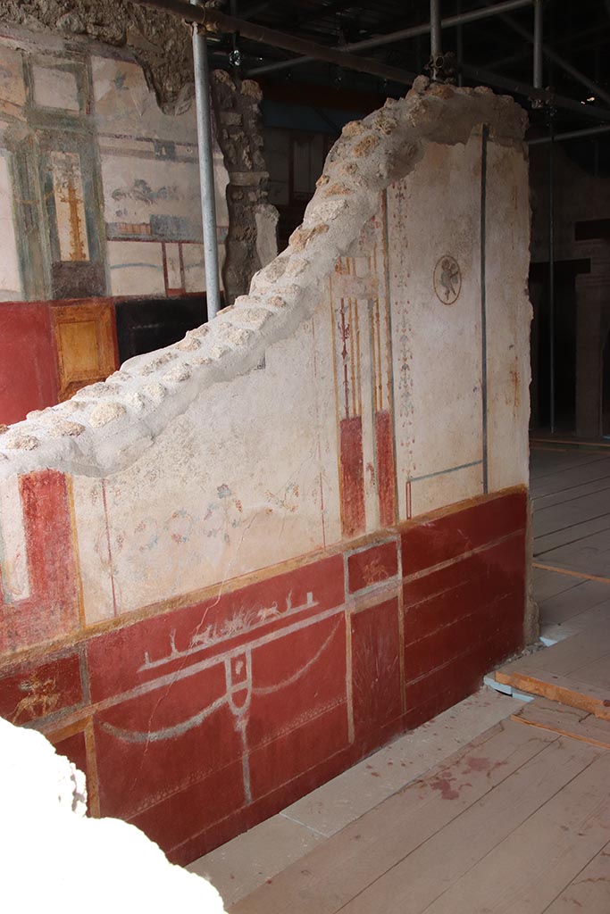 V.6.12 Pompeii. October 2024. Cubiculum 9, north wall. Photo courtesy of Klaus Heese.