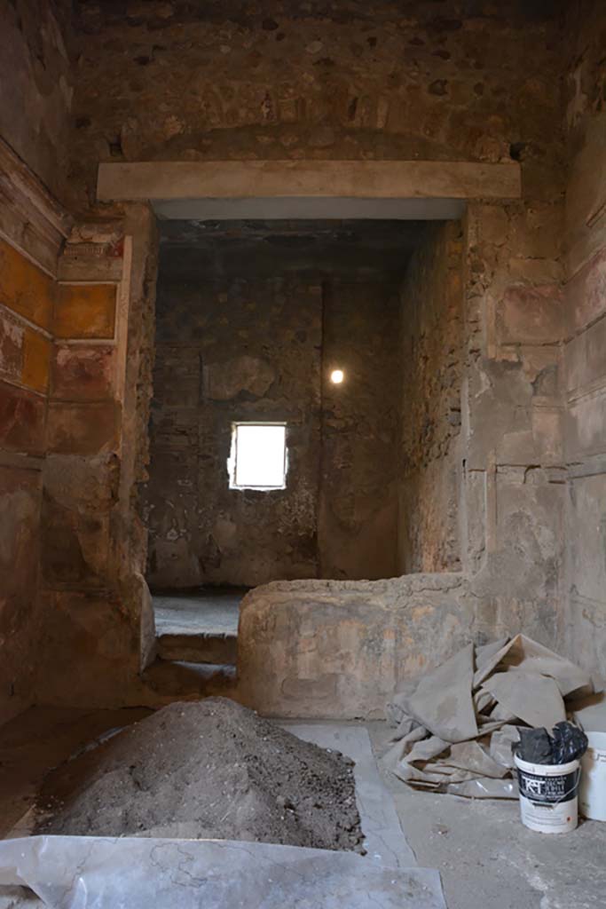 VI.2.4 Pompeii. December 2017. Looking north across ala.
Foto Annette Haug, ERC Grant 681269 DÉCOR.
