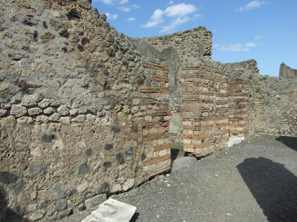 VI.3.3 Pompeii. March 2009.  Room 1, atrium.  Looking east across north side, with doorways to rooms 10 and 9.
