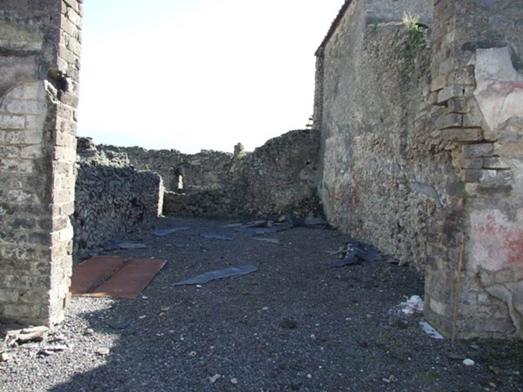 VI.8.20 Pompeii. March 2009. Room 8.  Large room on south side of peristyle.