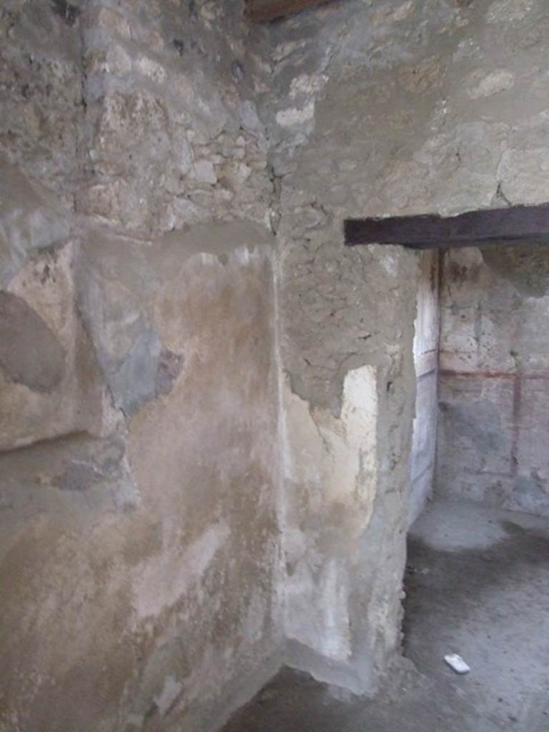 VI.10.1 Pompeii.  March 2009.  Front room on south side.  
