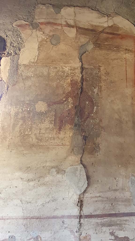 VI.10.1 Pompeii. July 2021. Central painting on south wall of rear room.
Foto Annette Haug, ERC Grant 681269 DCOR.
