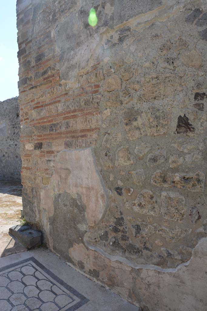 VI.10.7 Pompeii. July 2017. Room 1, south wall at east end.
Foto Annette Haug, ERC Grant 681269 DÉCOR.
