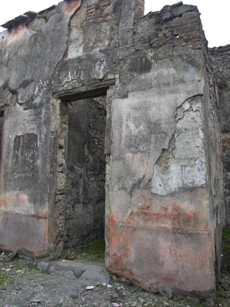 VI.10.11 Pompeii.  March 2009.  Room 11.  Cubiculum on west side of atrium.

