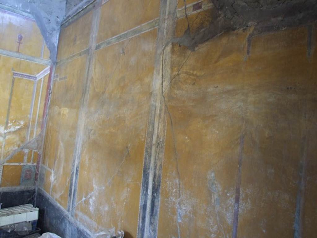 VI.14.20  Pompeii.  March 2009.  Room 13.  West wall.
