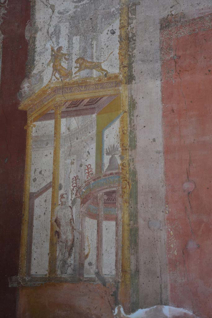 VII.1.47 Pompeii. March 2017. Exedra 10, detail from north wall at west end. 
Photo courtesy Adrian Hielscher.
