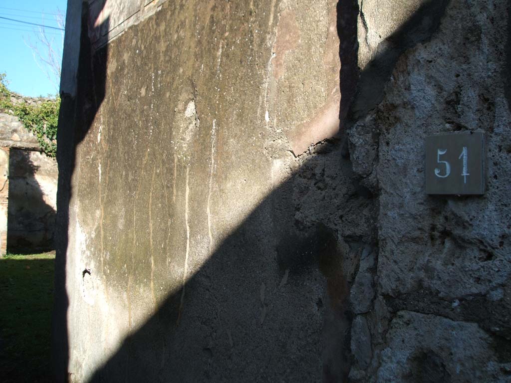 VII.2.51 Pompeii. December 2004. East wall of entrance corridor.