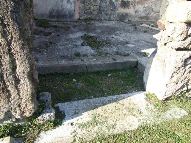 VII.4.31 Pompeii.  March 2009.  Doorway to Room 24.