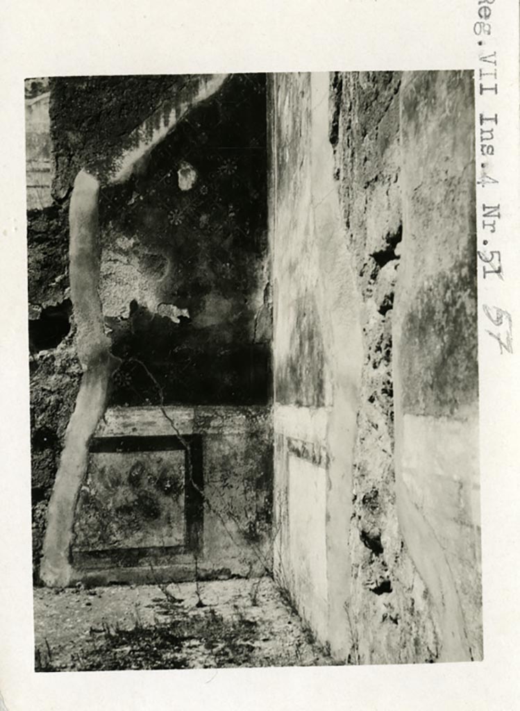 VII.4.31 Pompeii.  March 2009.  Room 24.  North wall.