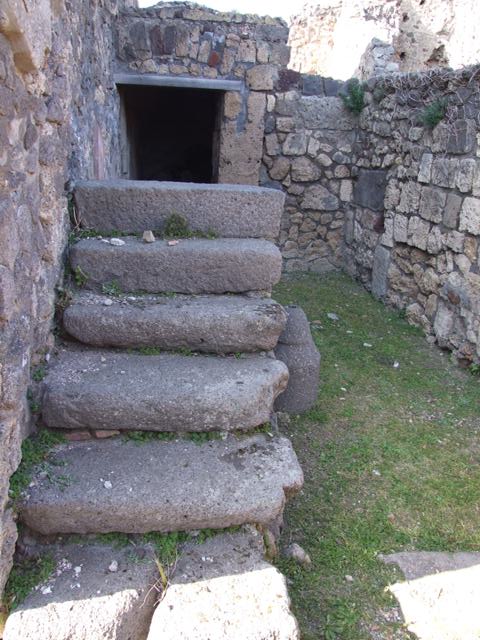VII.4.31 Pompeii.  March 2009.  Doorway to Room 25.