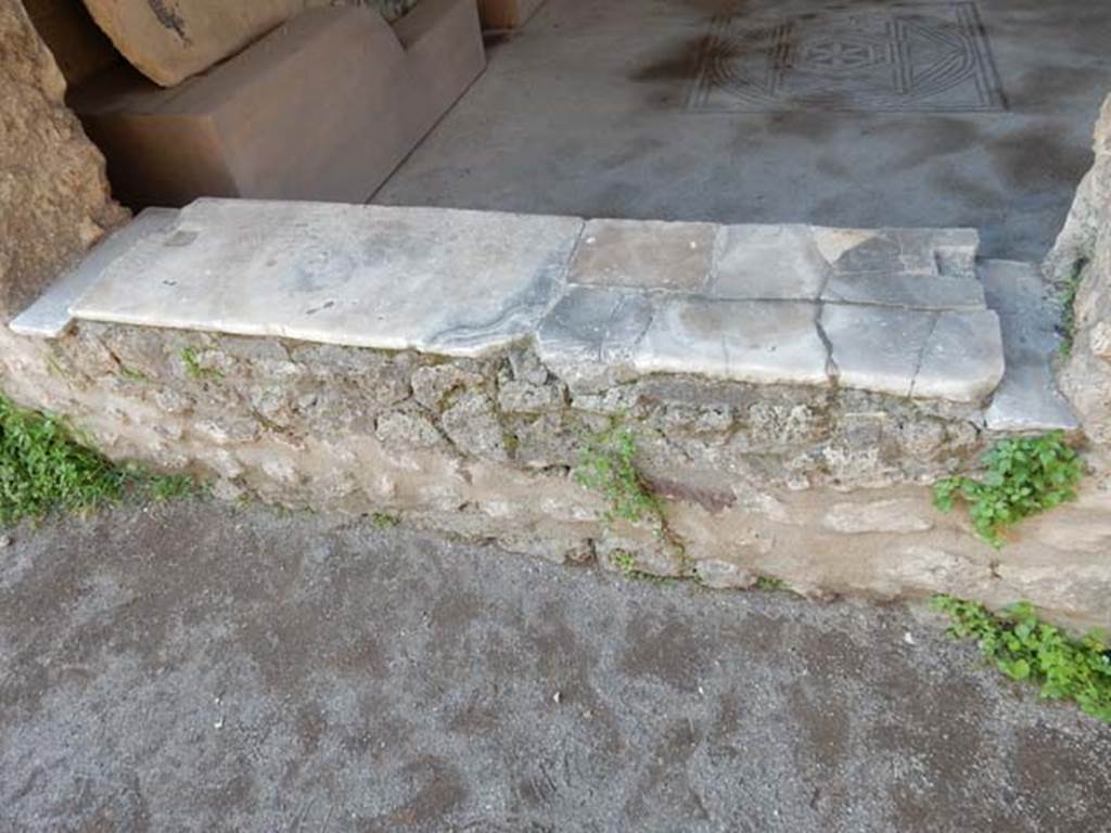 VII.7.5 Pompeii, May 2018. Room (n), looking from south portico of VII.7.2 through window into room (n) of VII.7.5.
Photo courtesy of Buzz Ferebee.

