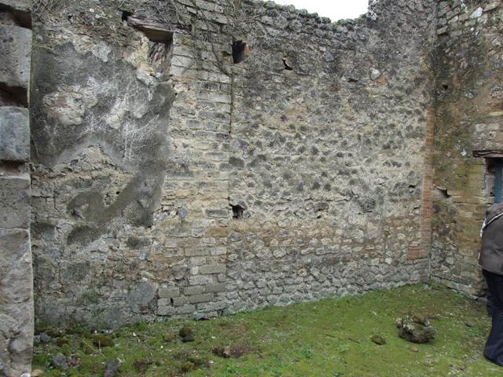VII.11.14 Pompeii.  March 2009. Garden area A.  South wall.