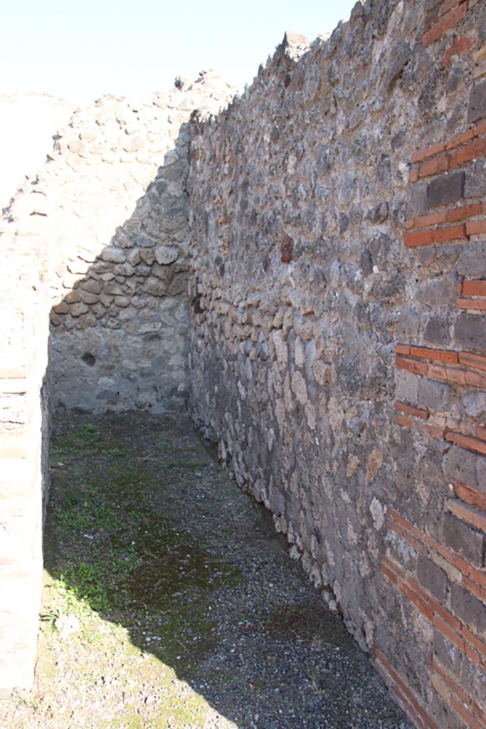 VII.14.7 Pompeii. October 2022. Looking north along east wall. Photo courtesy of Klaus Heese.