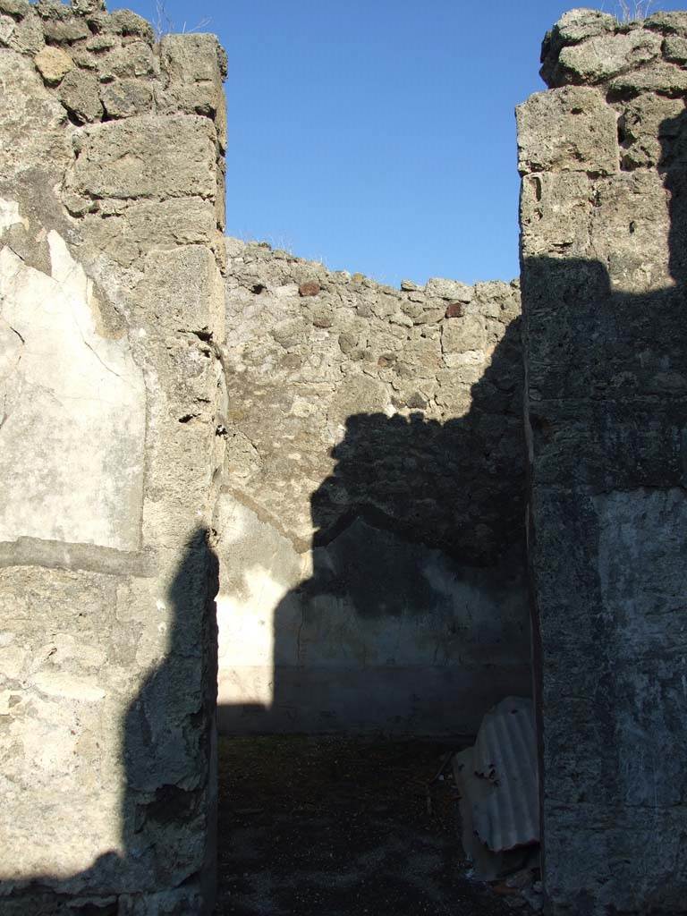 VII.15.2 Pompeii. December 2007. Doorway to cubiculum in south-east side of atrium.