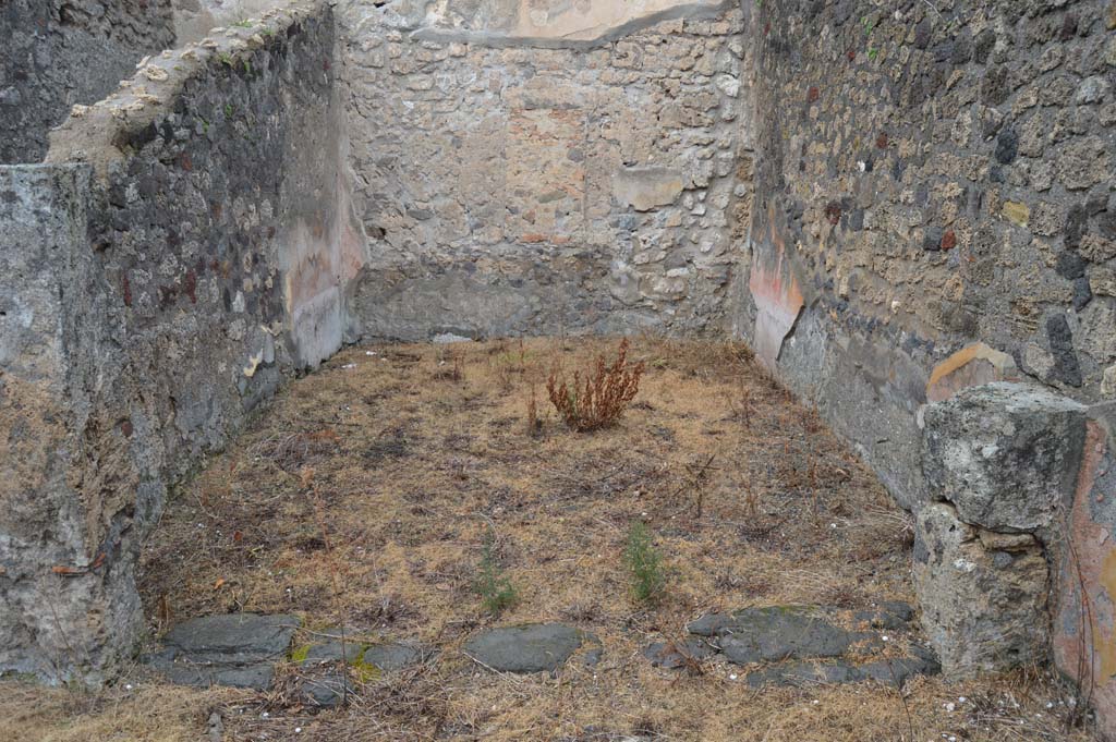 VII.15.12 Pompeii. March 2018. Looking towards north wall.
Foto Taylor Lauritsen, ERC Grant 681269 DÉCOR.
