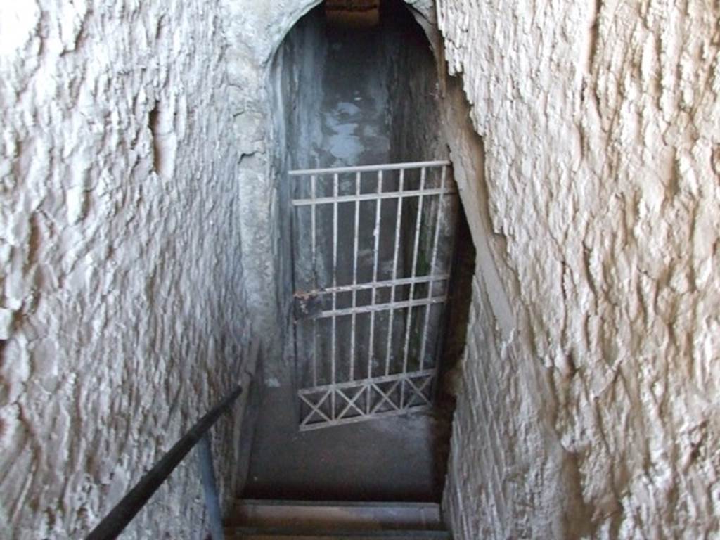 VII.16.17-22 Pompeii.  December 2007. Lower level corridors.