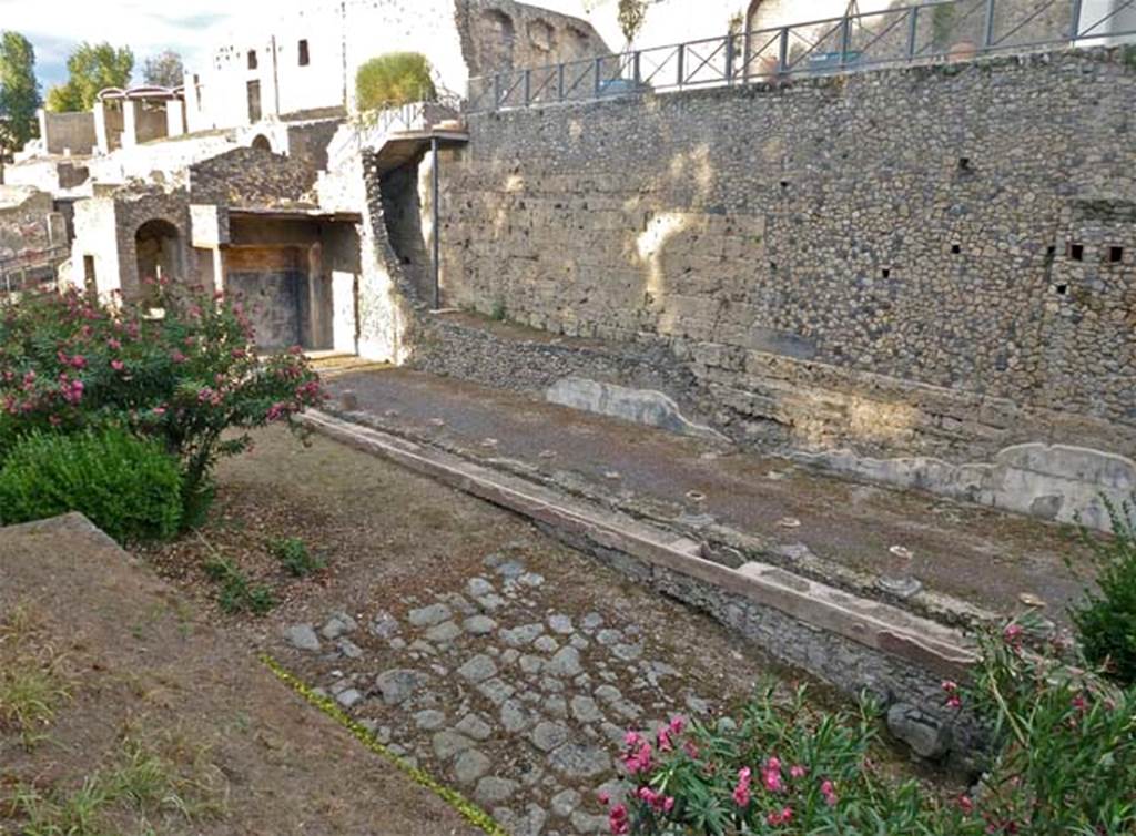 VIII.1.a Pompeii. September 2011.  Looking towards north end of portico. Photo courtesy of Michael Binns.