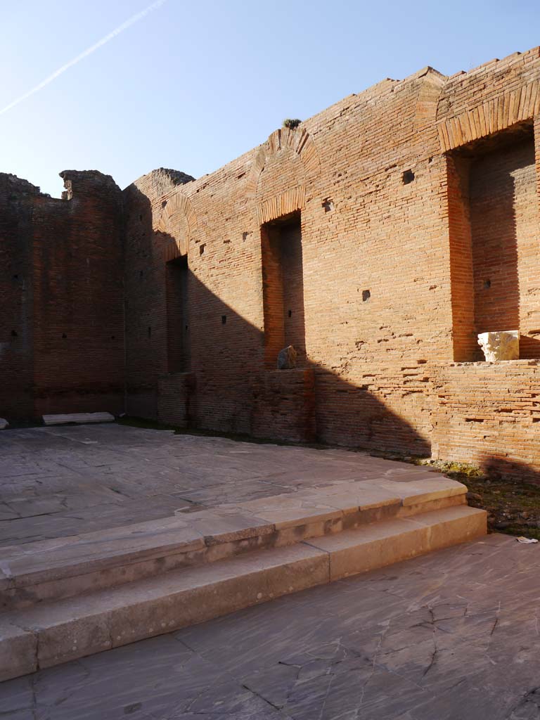 VIII.2.6 Pompeii. March 2019. Looking towards west side.
Foto Anne Kleineberg, ERC Grant 681269 DÉCOR.

