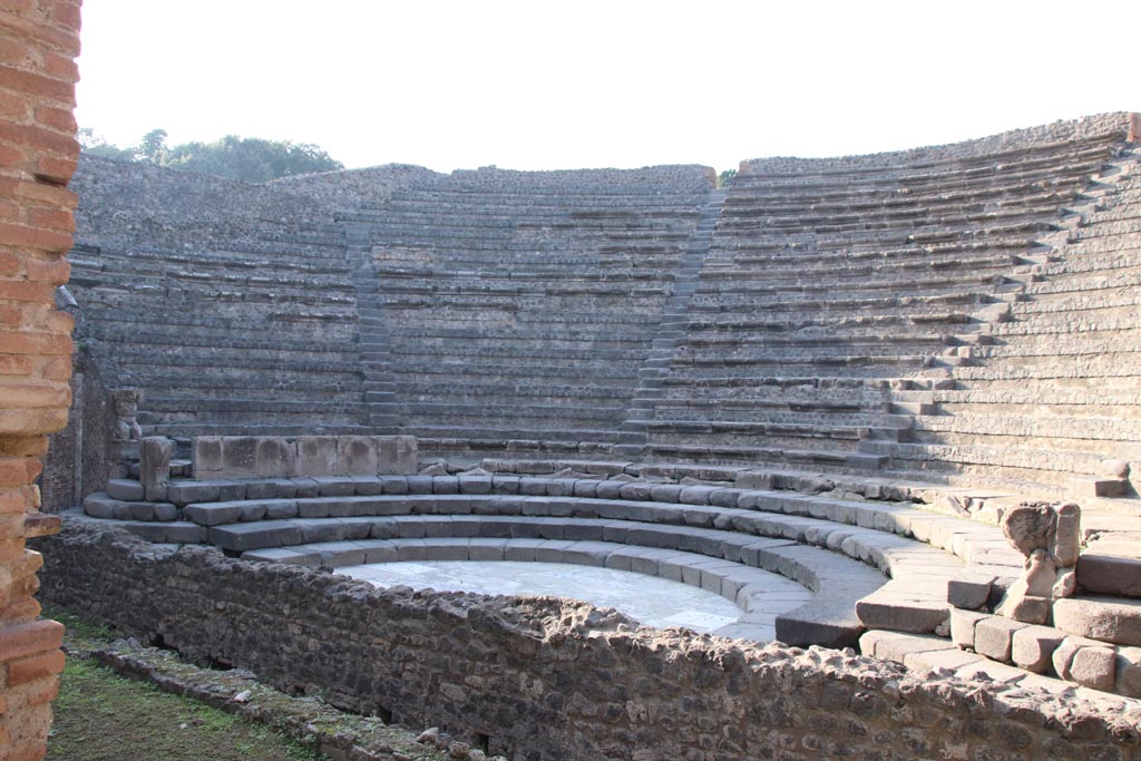 VIII.7.18 Pompeii. October 2023. Looking north-west from site of stage. Photo courtesy of Klaus Heese.