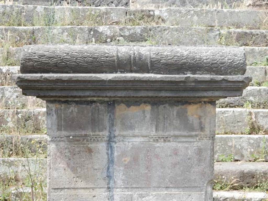 VIII.7.25 Pompeii. May 2017. Looking towards east side of altar. Photo courtesy of Buzz Ferebee.

