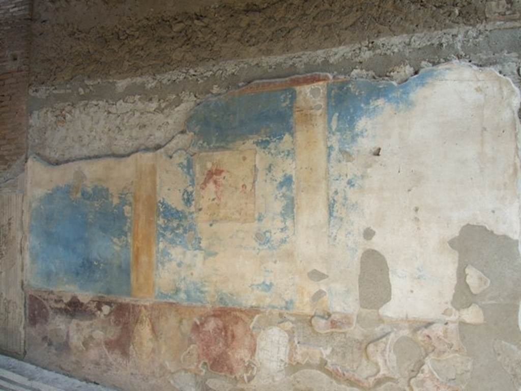 IX.3.5 Pompeii.  March 2009.  Room 1.  South side of entrance fauces.