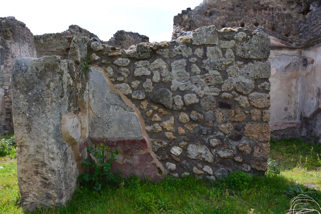 IX.5.18 Pompeii. March 2017. Room l (L), looking towards west wall.
Foto Christian Beck, ERC Grant 681269 DÉCOR.

