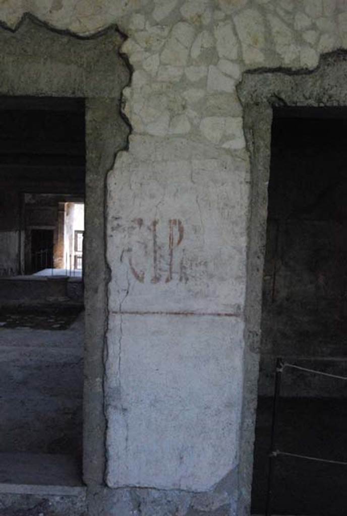 IX.13.1-3 Pompeii. October 2007. Graffiti between the rooms 14 and 15. Photo courtesy of Nicolas Monteix
