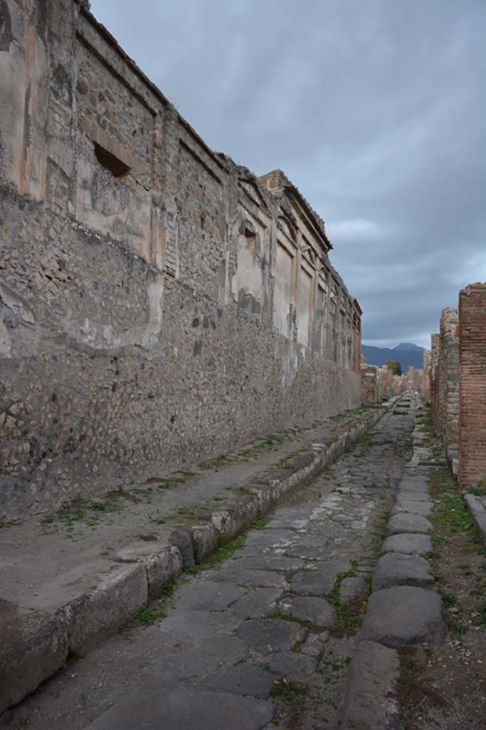 Vicolo di Eumachia, April 2014. Looking north from near junction with Via dell’Abbondanza. 
Photo courtesy of Klaus Heese.
