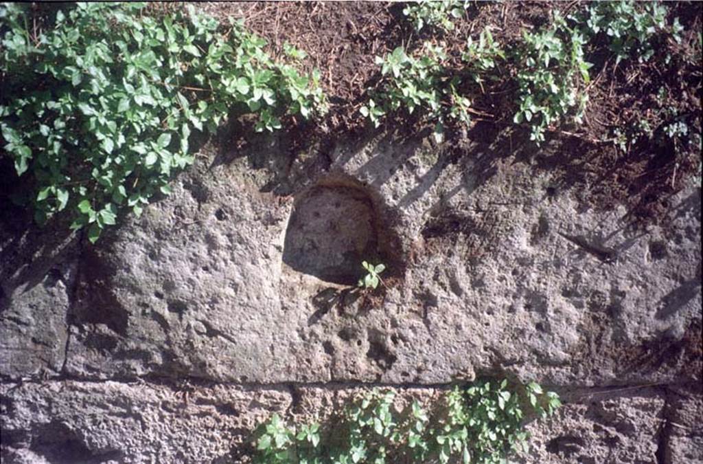 T7 Pompeii. July 2011. Niche in walls near Tower VII. Photo courtesy of Rick Bauer.