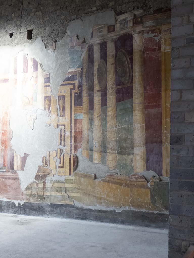 Oplontis Villa of Poppea, September 2017. Room 5, detail from north end of west wall.
Foto Annette Haug, ERC Grant 681269 DÉCOR. 
