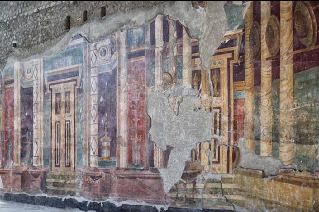 Oplontis, Villa of Poppea, April 2018. Room 5, detail from west wall at north end. Photo courtesy of Ian Lycett-King. Use is subject to Creative Commons Attribution-NonCommercial License v.4 International.
