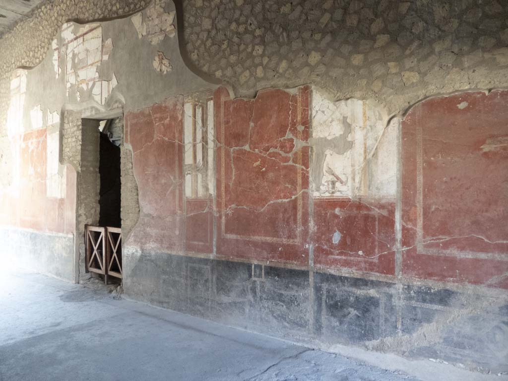 
Oplontis Villa of Poppea, September 2017. Room 81, looking east along south wall from west end.
Foto Annette Haug, ERC Grant 681269 DÉCOR.
