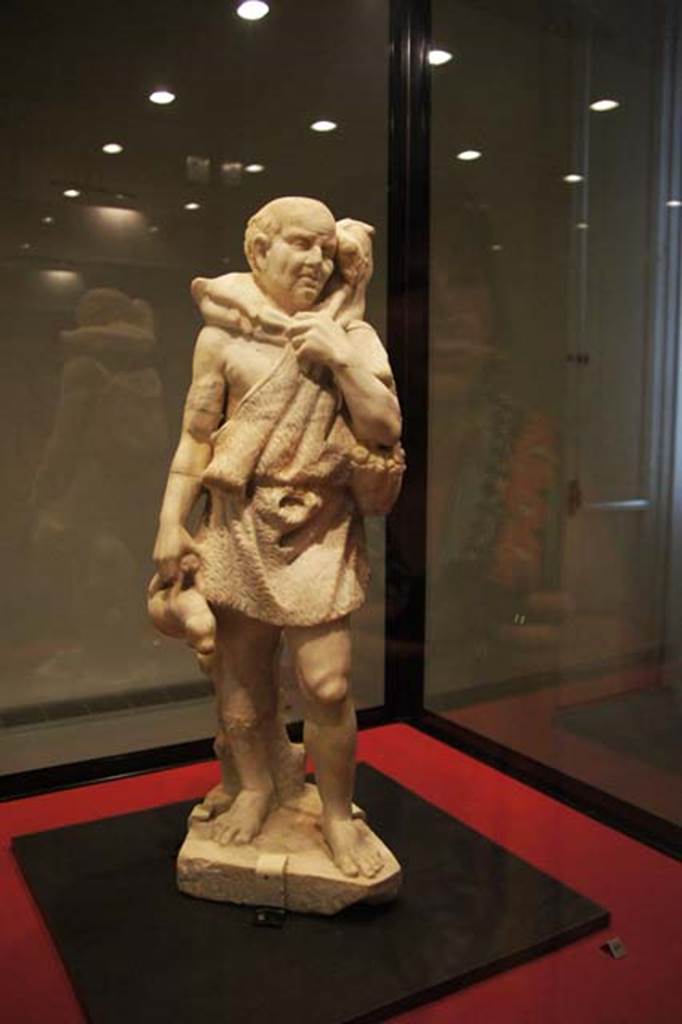 Stabiae, Villa del Pastore. Garden. Front of statue of shepherd.
Photo courtesy of Margaret Hicks. 
