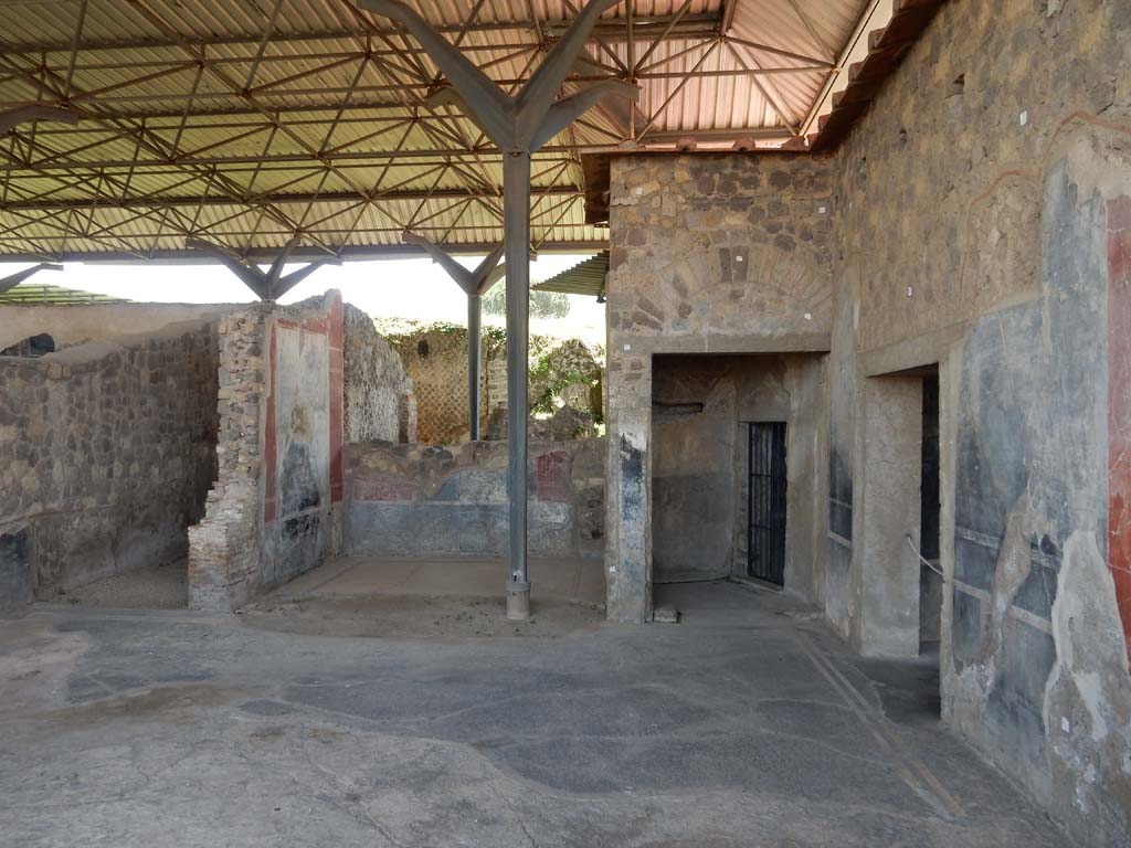 Stabiae, Secondo Complesso, June 2019. Room 14, looking south towards room 21 in centre. Photo courtesy of Buzz Ferebee.

