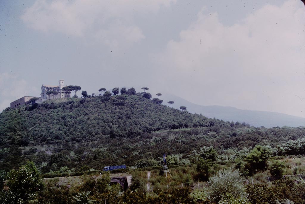 Looking north to Vesuvius. 1964. Photo by Stanley A. Jashemski.
Source: The Wilhelmina and Stanley A. Jashemski archive in the University of Maryland Library, Special Collections (See collection page) and made available under the Creative Commons Attribution-Non-commercial License v.4. See Licence and use details.
J64f1783
