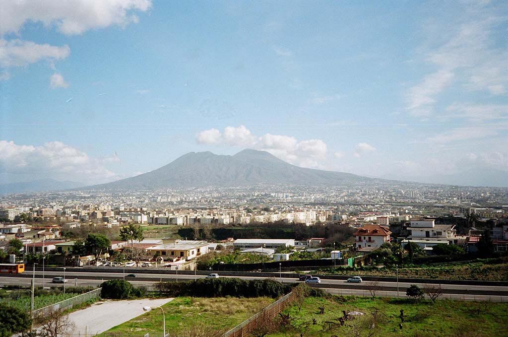 Looking north towards Vesuvius. 1964. Photo by Stanley A. Jashemski.
Source: The Wilhelmina and Stanley A. Jashemski archive in the University of Maryland Library, Special Collections (See collection page) and made available under the Creative Commons Attribution-Non-commercial License v.4. See Licence and use details.
J64f0952
